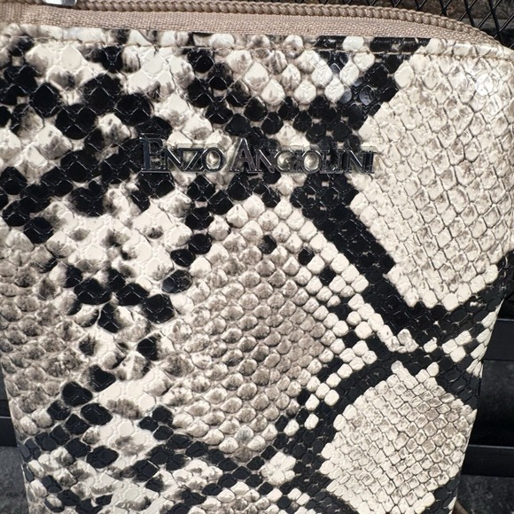 NWT‎ Enzo Angiolini Crossbody Phone Wallet Bag Snake Camel Print - Picture 4 of 9